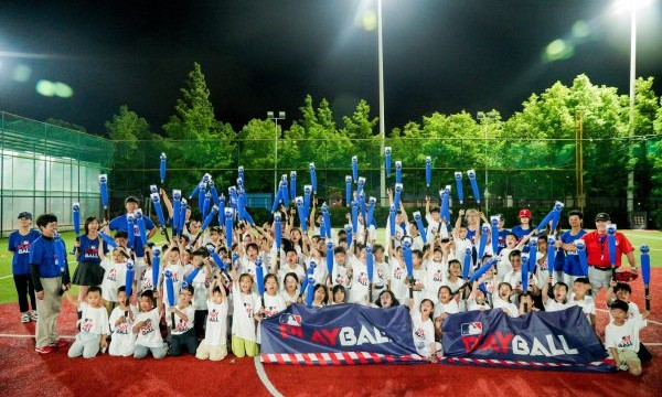 PLAY BALL WEEKEND中国首秀 棒球风潮席卷全球